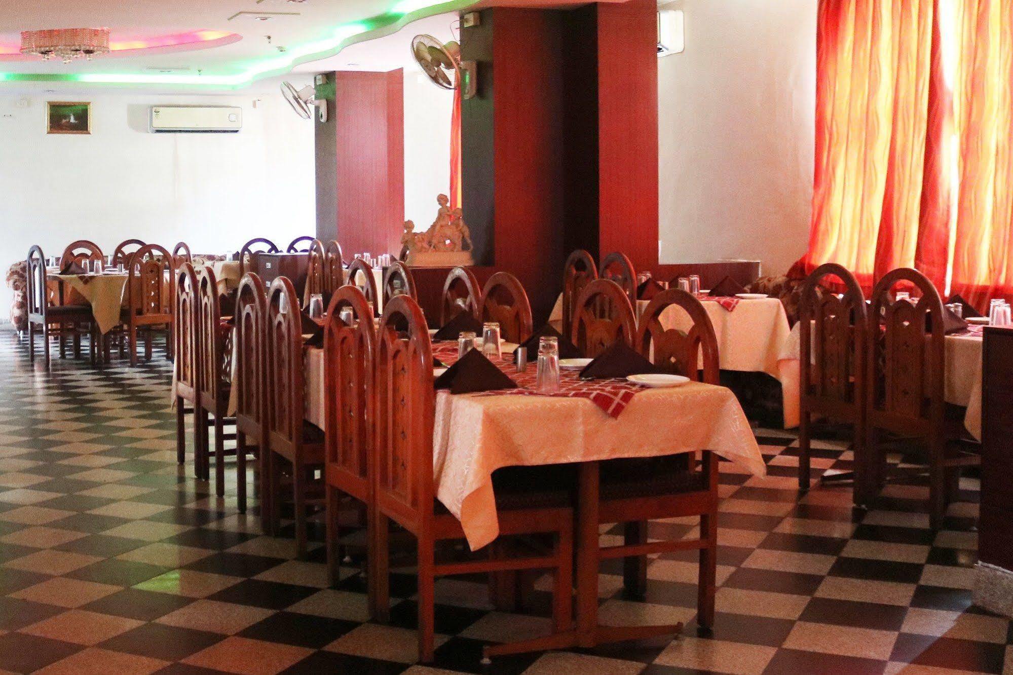 Fabhotel Amer Heritage Resort Dzsaipur Kültér fotó